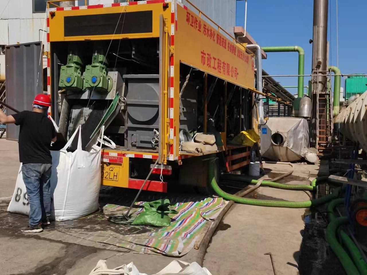 莎车淤泥压干处理